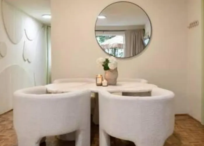 Hot Spot 2 Big Terraces High Speed Wi-fi Fully Equipped Apartment *