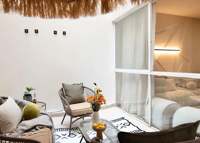 Hot Spot 2 Big Terraces High Speed Wi-fi Fully Equipped Apartment *